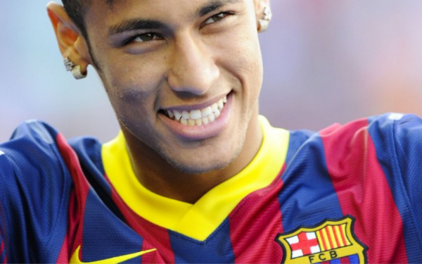 33岁内马尔爆发！17分钟戴帽救赎！3场轰5球1助，冲击明年世界杯