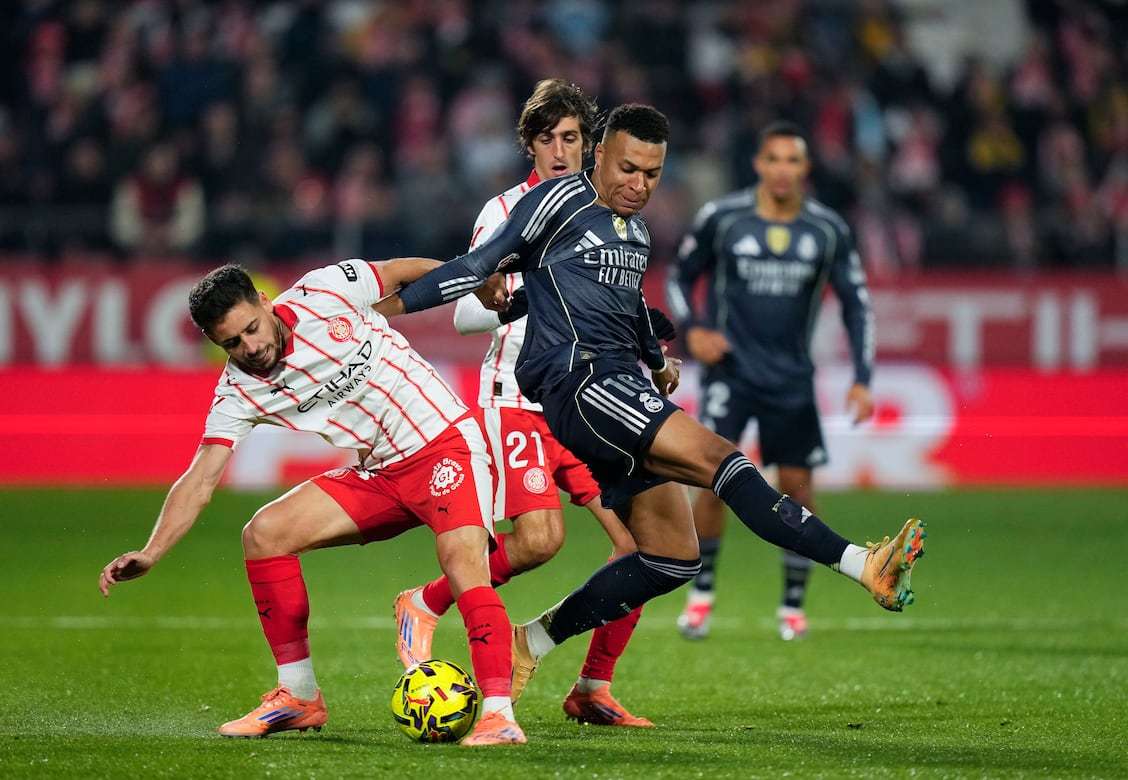 造访迈阿密国际，特雷泽盖晒与梅西合影：毋庸置疑的第一人