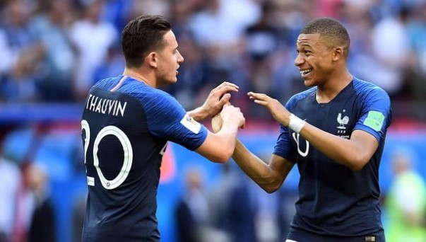 美博主晒快船训练原声：卢指导表示“去XX的保罗”