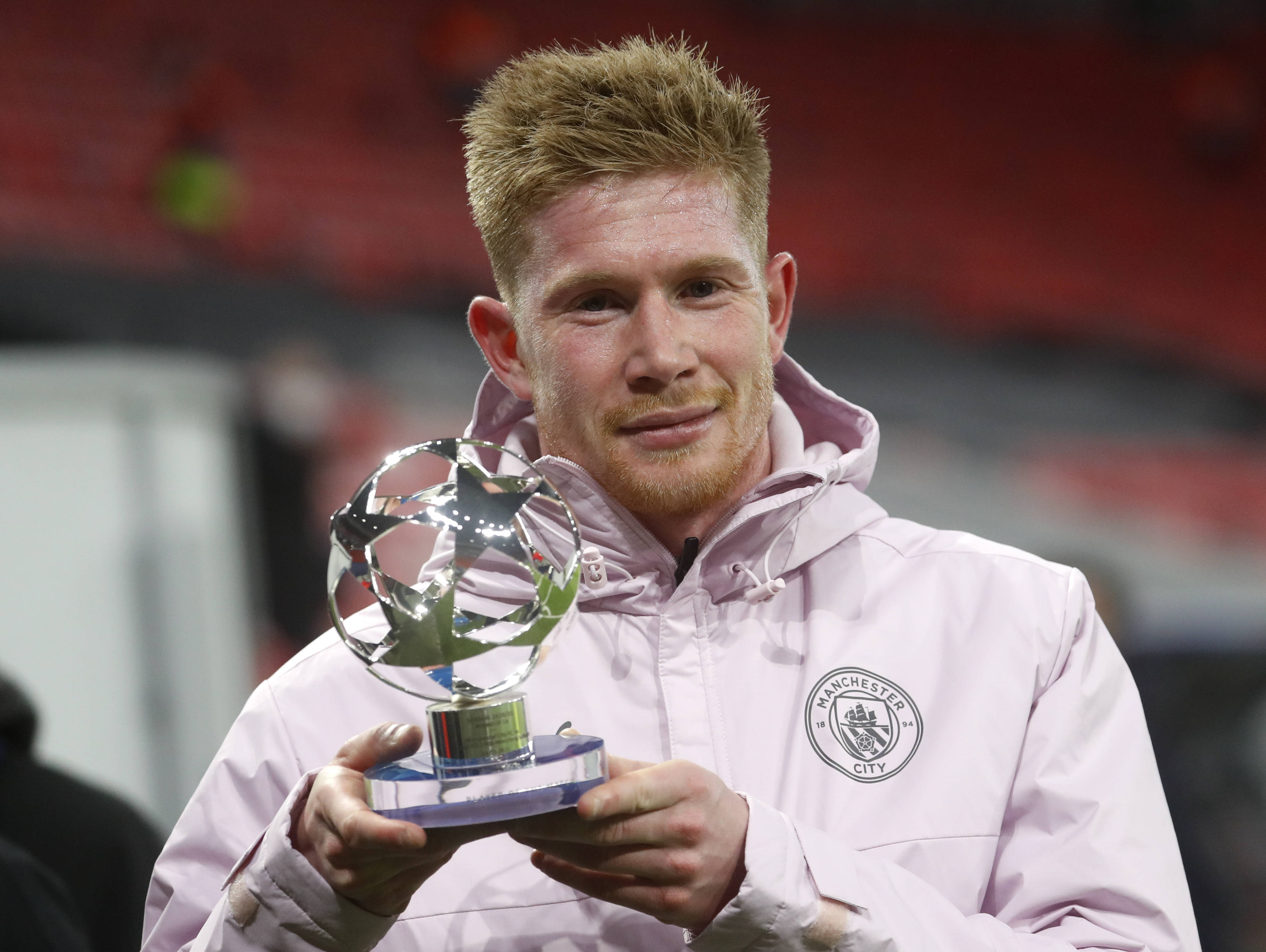 足球欧洲豪门爆发争吵，队内矛盾浮出水面